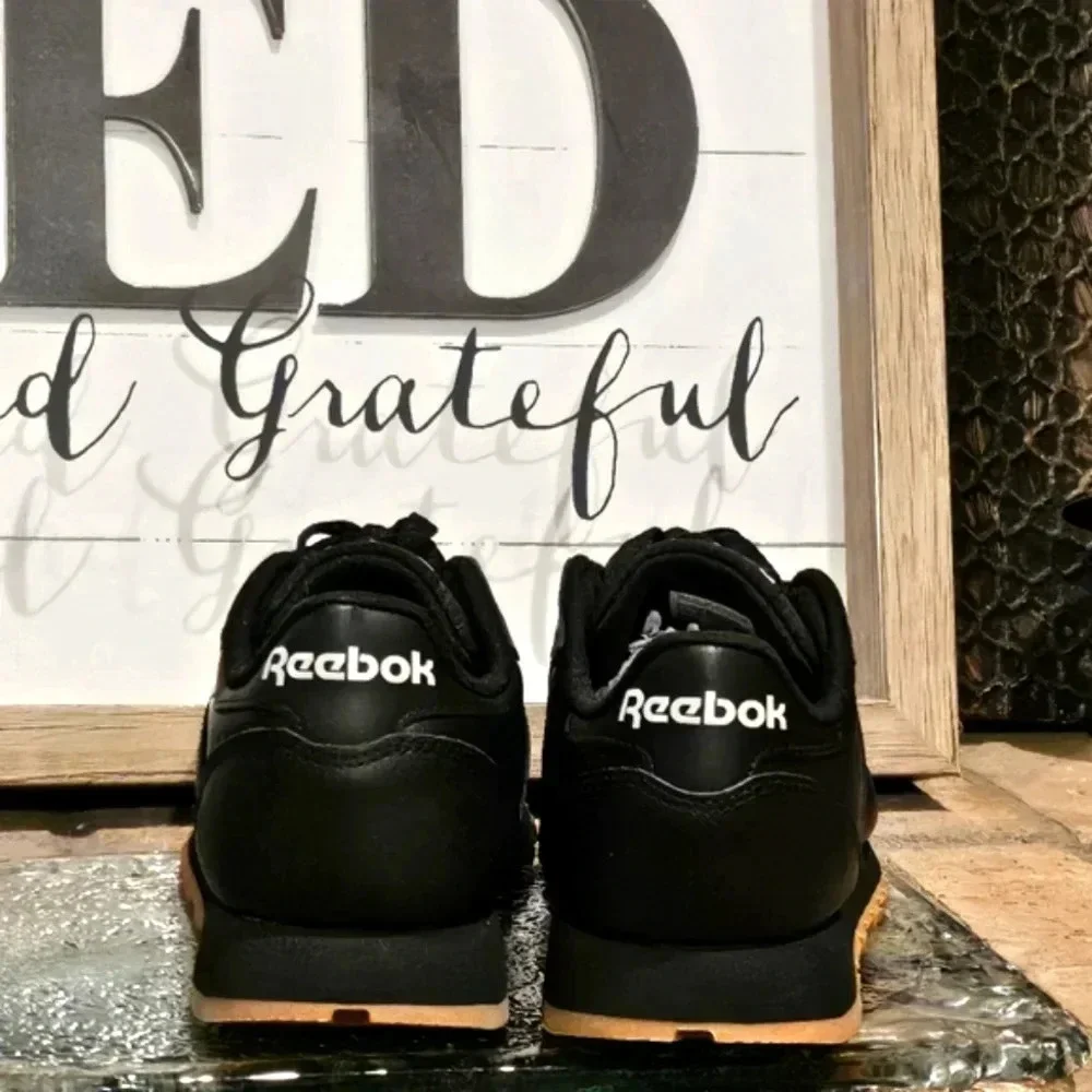 Reebok Classic Leather Shoes Black Gum Sole Wmn Sz 7.5 #GY0961